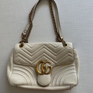Gucci GG Marmont Calfskin Medium Chain shoulder bag in white